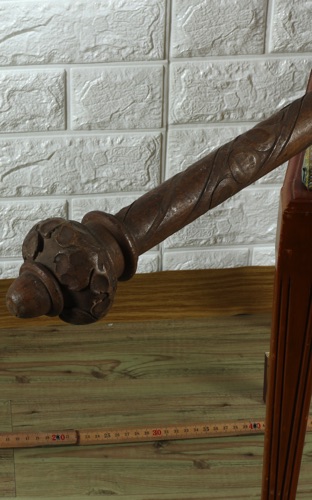 Fackel Holz geschnitzt antik
