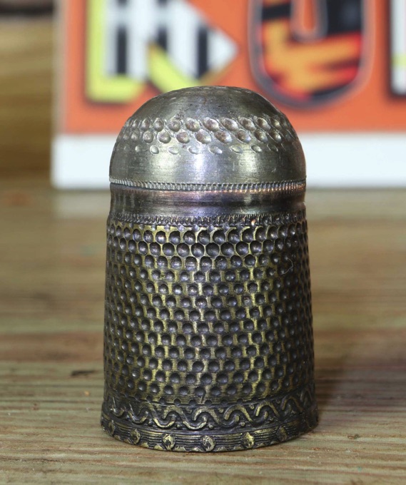 Fingerhut Stahlkappe antik