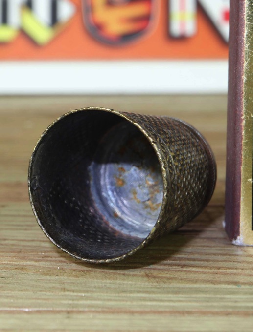 Fingerhut Stahlkappe antik