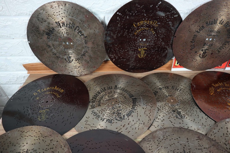 Lochplatten Musik Blechplatten 30 Stück antik Polyphon 28cm