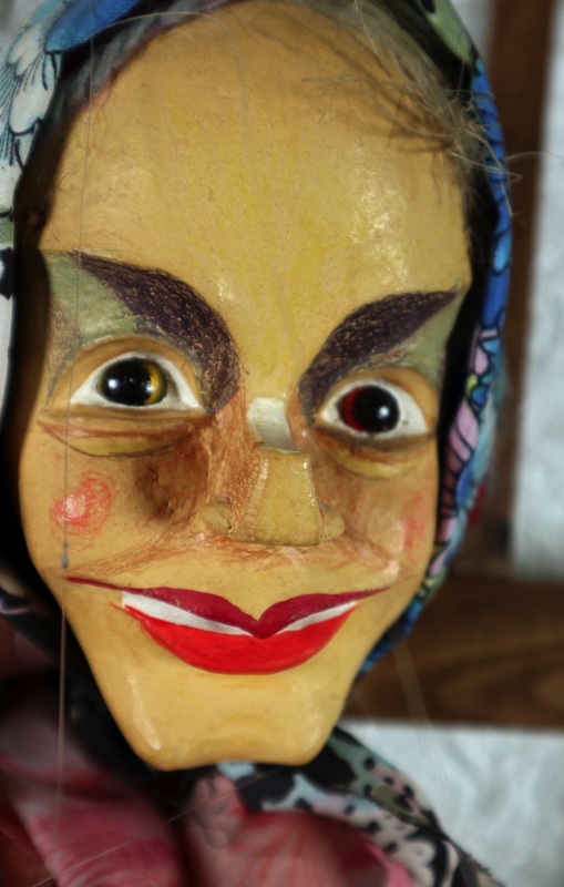 Marionette älter vintage nackte Oma