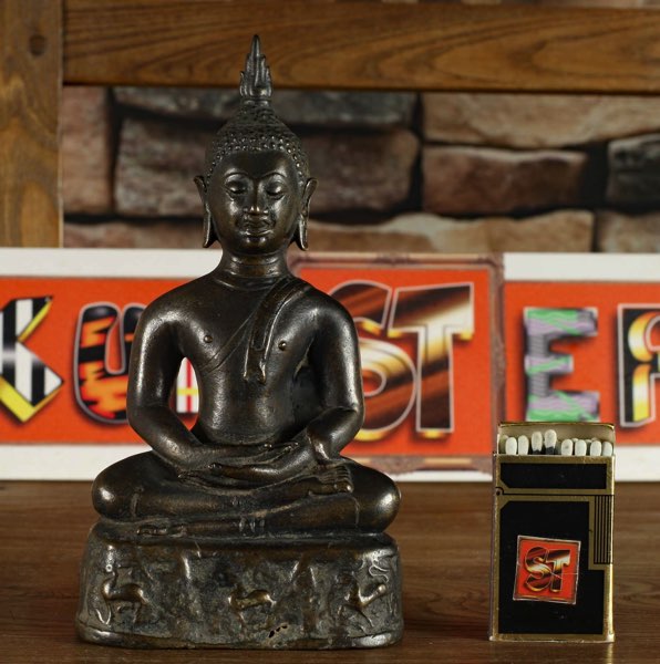 Asiatika Buddha Bronze sitzend Lotussitz