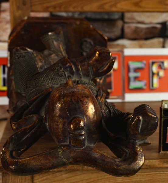 Asiatika Figur Buddha Tempel Krieger Gottheit