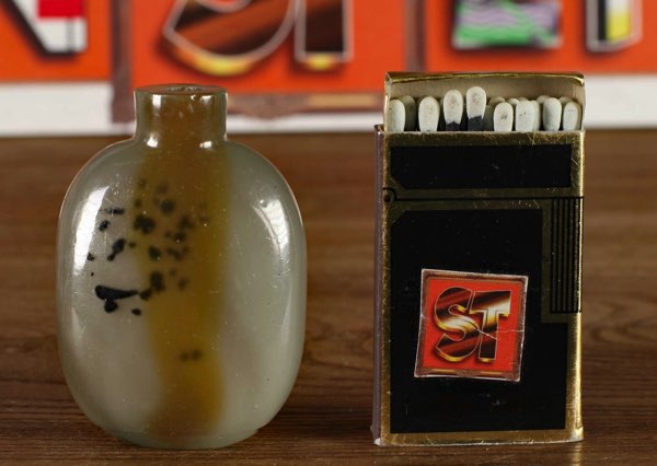 Asiatika snuff bottle farbig