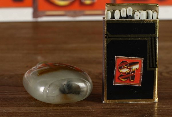Asiatika snuff bottle farbig