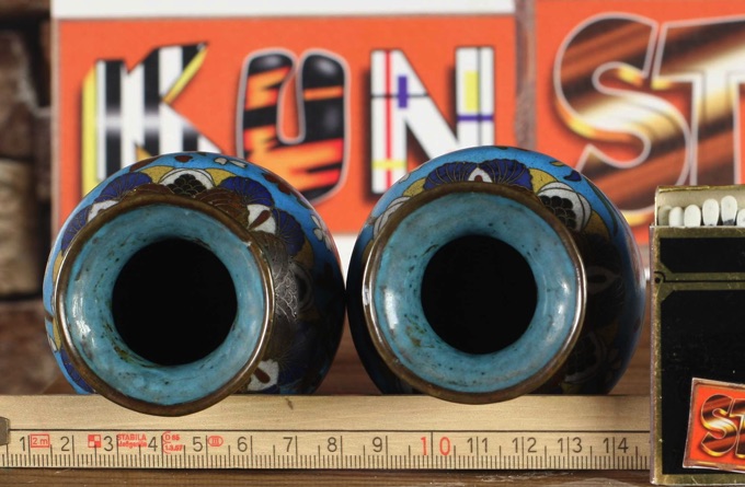 Paar ältere kleine Cloisonne Vasen Asiatika