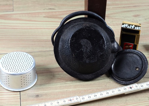 Tetsubin Teekanne älter unbenutzt Japan Metall