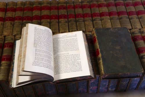 oeuvres de voltaire 41 Bände 1818 Paris Bücher