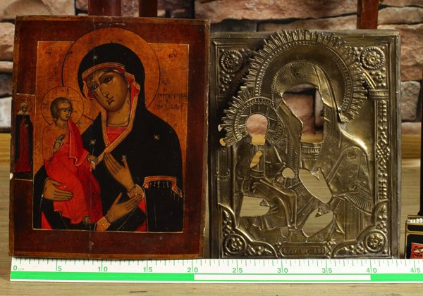 Ikone antik schwarze Madonna Riss