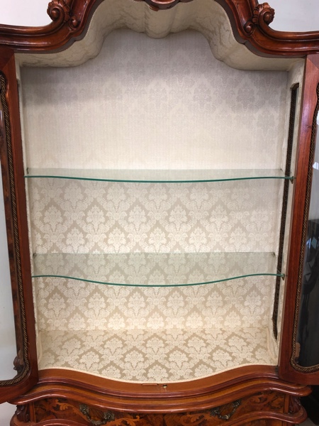 Aufsatzvitrine Wurzelholz Stilmöbel