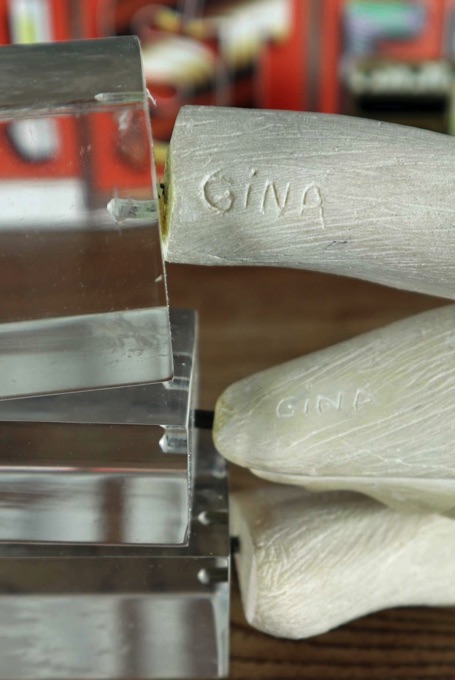 Afrika drei Köpfe Steatit signiert Gina