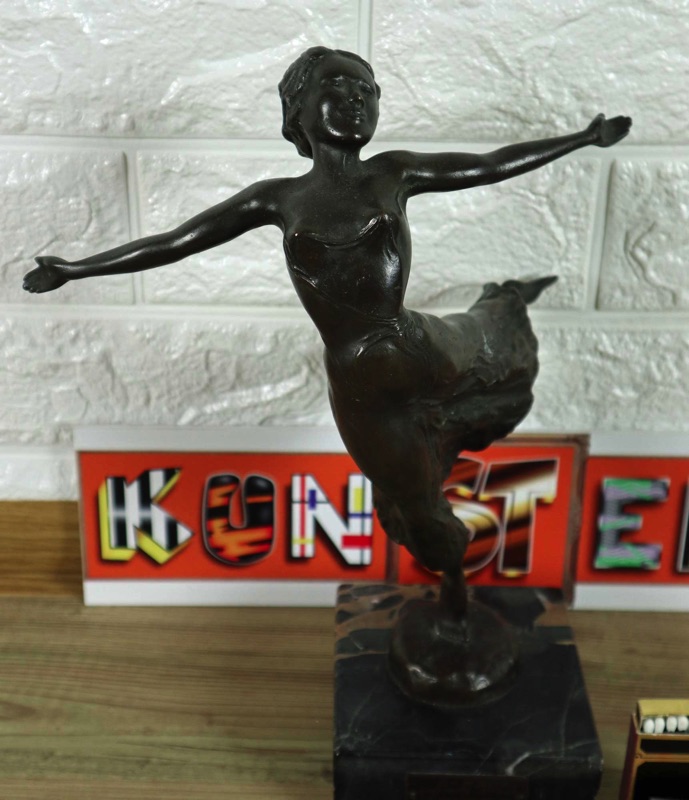 Bronzefigur Tänzerin Widmung Handelshof Rieder Mannheim
