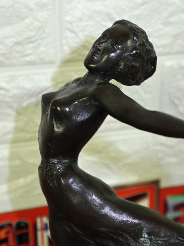 Bronzefigur Tänzerin Widmung Handelshof Rieder Mannheim