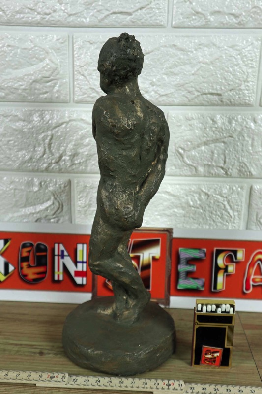 Erf Figur Frau Stuck