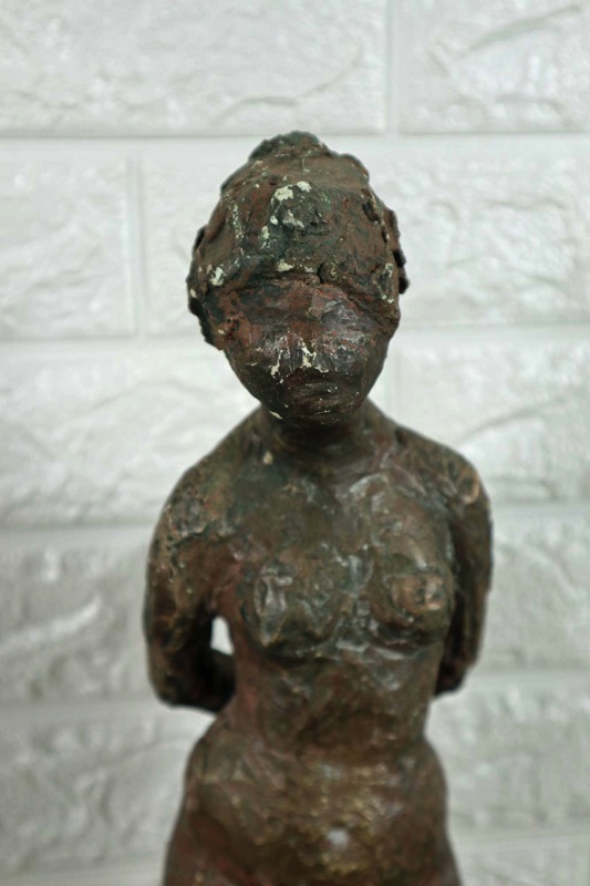 Figur Frau Stuck