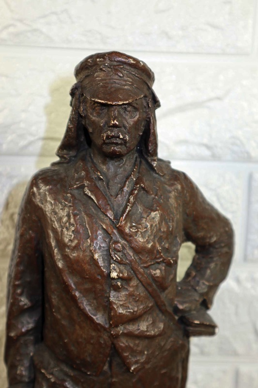 Figur Mann mit Gehstock Masse