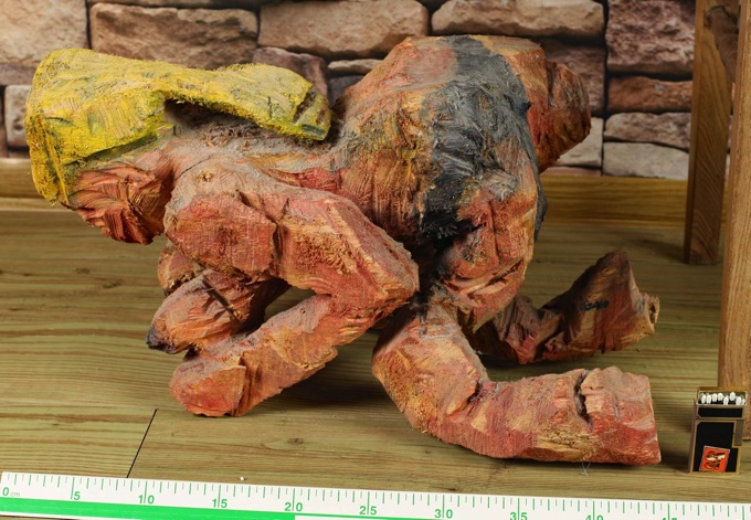 Michael Denkler Gietz Holz Skulptur Akt Fanny