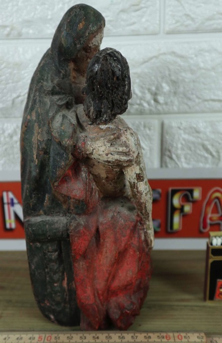 Pieta Holz Schnitzerei antik
