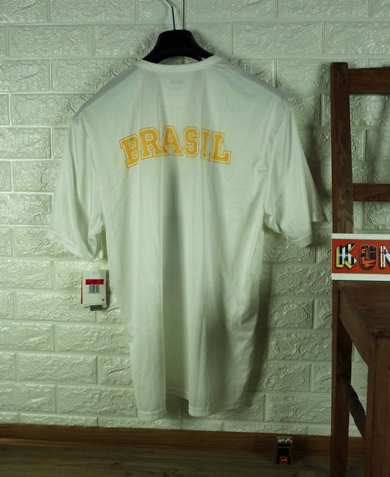 Brasilien Nike Shirt Instituto Bola Pra Frante Staatsgeschenk