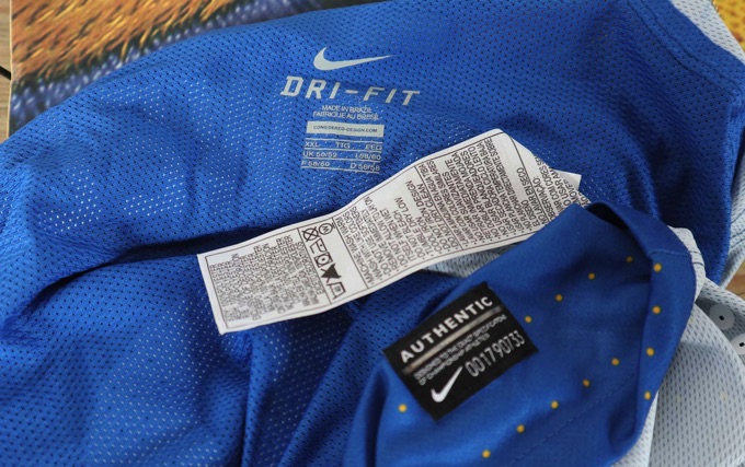 Nike Brasilien Trikot handsigniert Pele Guido Westerwelle Staatsgeschenk