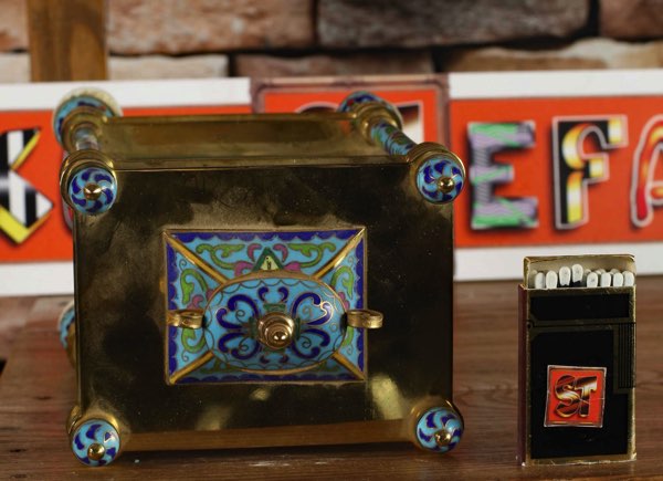 Asiatika Cloisonne Tischuhr China