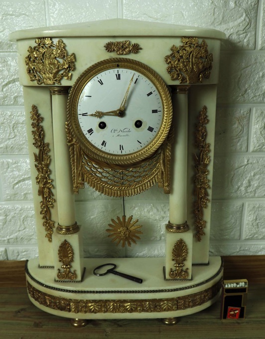 Marmor Pendule Uhr Noseda Marseille antik