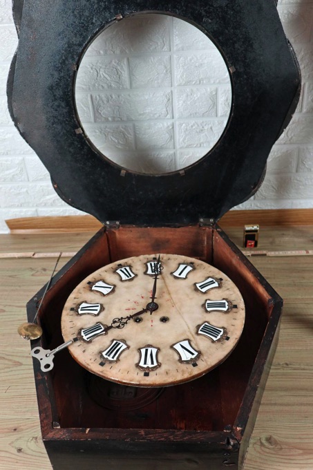 Wanduhr Chinoiserie antik