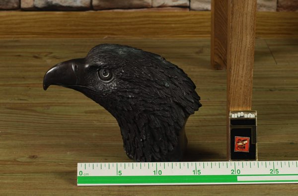 Bronze Figur Asiatika Vogel Kopf Adler Punze signiert