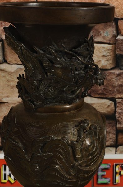 Asiatika Bronzevase antik Drache 14KG