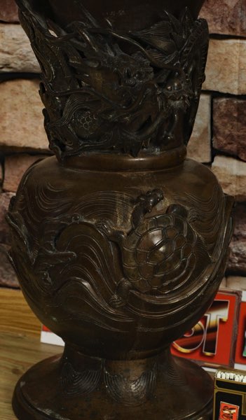 Asiatika Bronzevase antik Drache 14KG