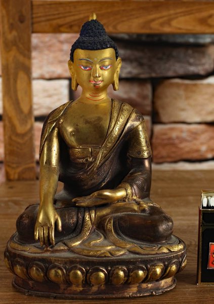 Asiatika Buddha Bronze farbig