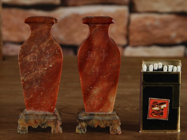 2 Miniatur Vasen 10cm Asiatika Kalligrafie älter China Stein Marmor ? Jade ?