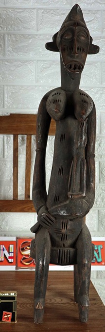 Afrika hockende Figur Kind Senufo Elfenbeinküste