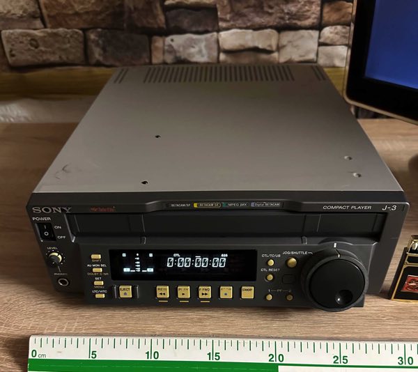 Sony J 3 SDI Betacam compact player broadcast 42