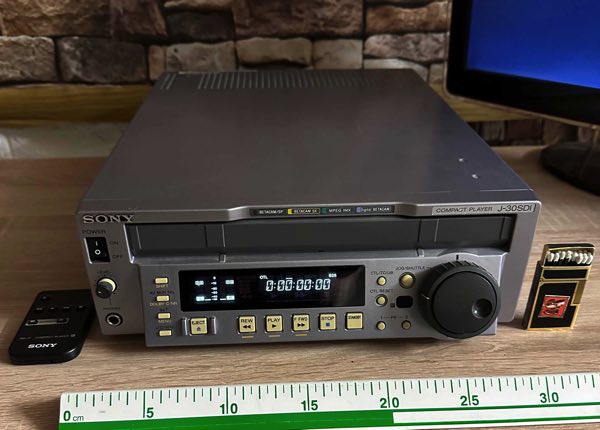 Sony J 30 SDI Betacam compact player broadcast 43