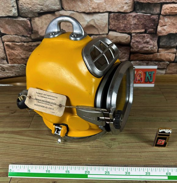 Taucherhelm Dräger DM 220 Helmtaucher Helm deep sea diving helmet Draeger DM220 17