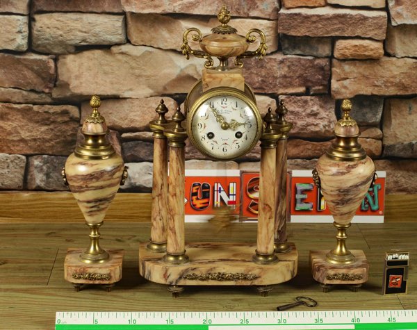 Portaluhr Pendule antik Allon Gallon Callon Frankreich Orléans Just Beisteller